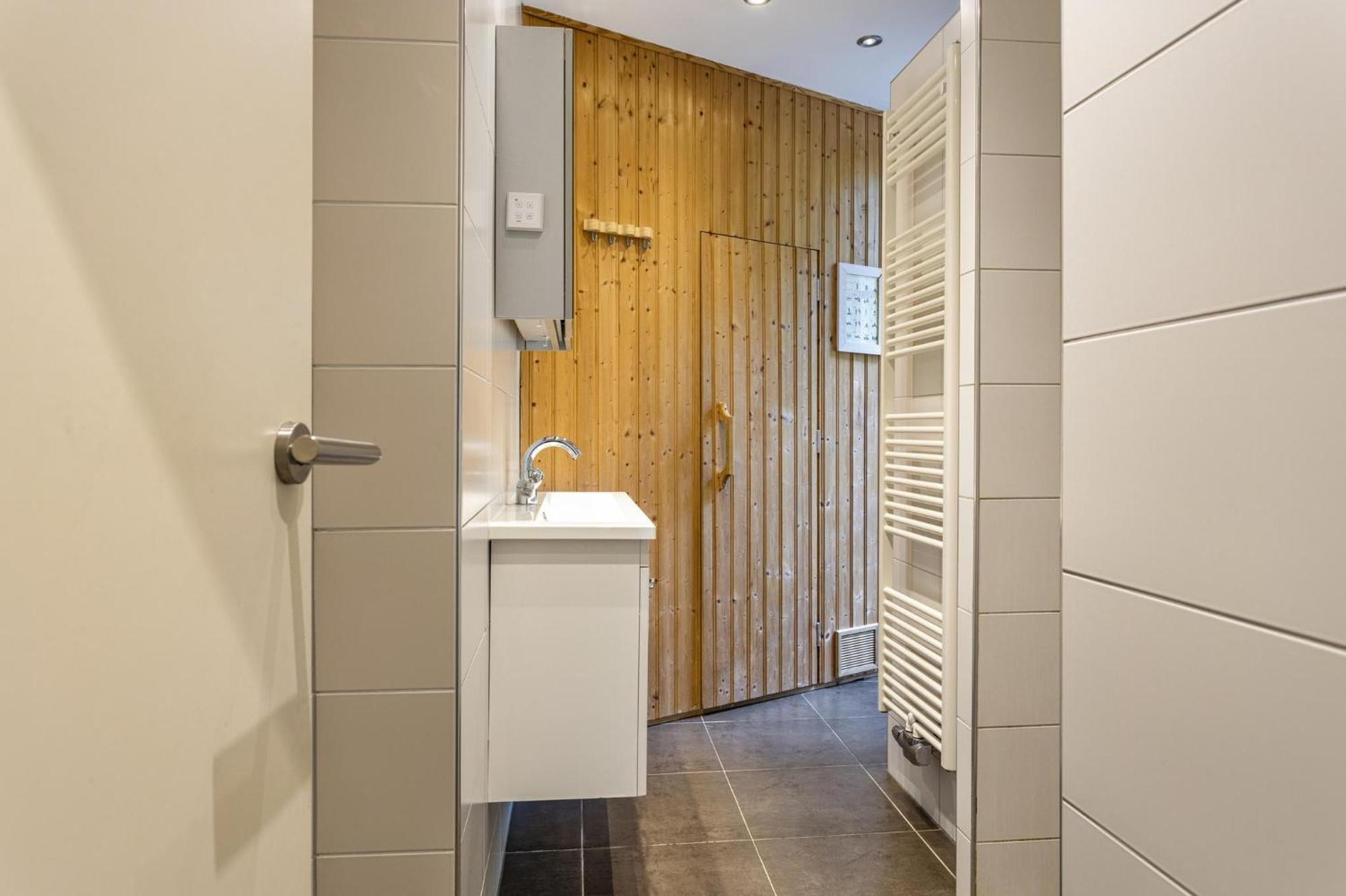 Relaxen In Het Bos Met Privesauna โฮลเตน ภายนอก รูปภาพ